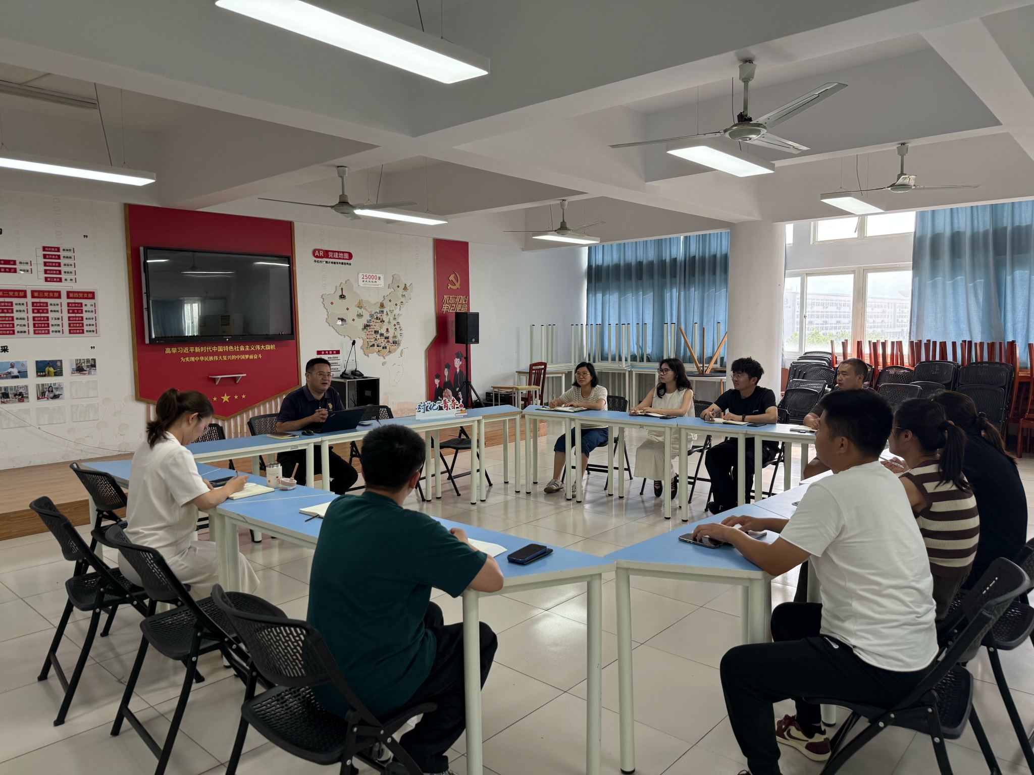 第31期对”化“青春：聚力员工工作 yl6809永利检测中心辅导员共研育人新思路